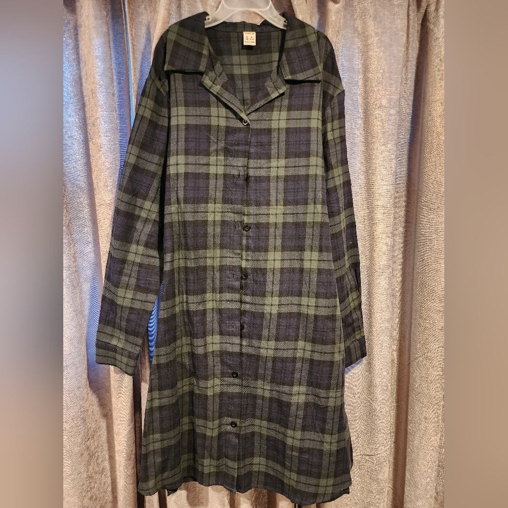 Girls shirt dress size 11-12Y tartan plaid, green, blue, black. Excellent cond.